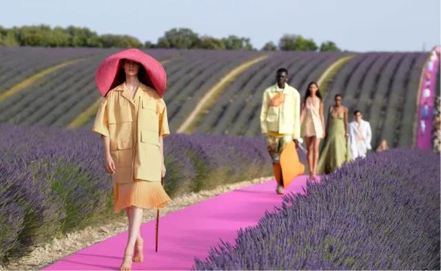 Jacquemus: How a Small Provence Brand Became a Global Fashion Phenomenon